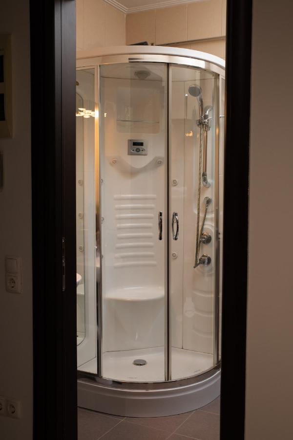 Nobel: Premium Two-Room Apartment In Bucharest'S City Center! Buitenkant foto